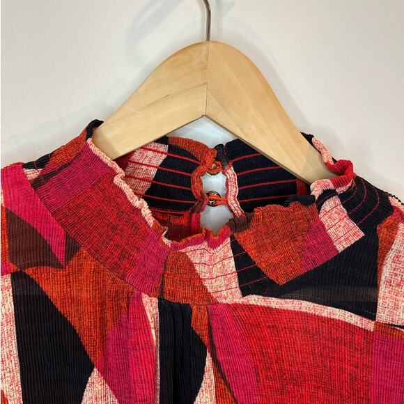 The Odells Nicole Trupet Sleeve Blouse Size M Red Motif Ruffle Sleeve - Picture 3 of 9